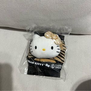 Tiger Sugar x Hello Kitty Limited Edition Boba Cup Holder in Beige/Black